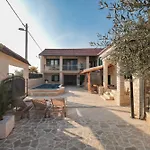 My Dalmatia - Authentic With Private Swimming Pool Nyaraló Gornje Ceranje