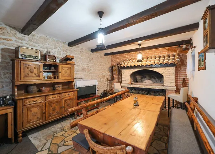 Дом отдыха My Dalmatia - Authentic With Private Swimming Pool Gornje Ceranje