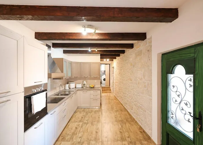 Дом отдыха My Dalmatia - Authentic With Private Swimming Pool Gornje Ceranje