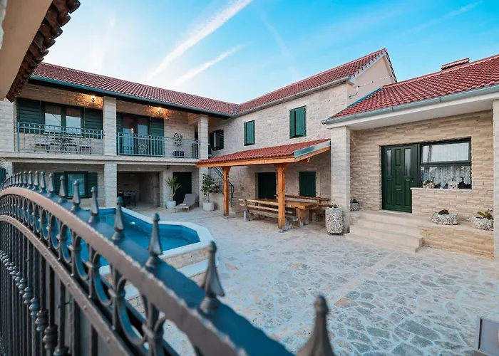 My Dalmatia - Authentic With Private Swimming Pool