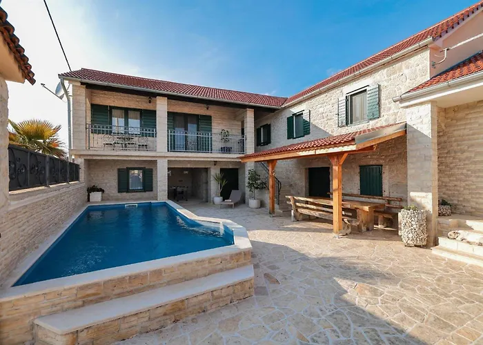 My Dalmatia - Authentic With Private Swimming Pool Дом отдыха