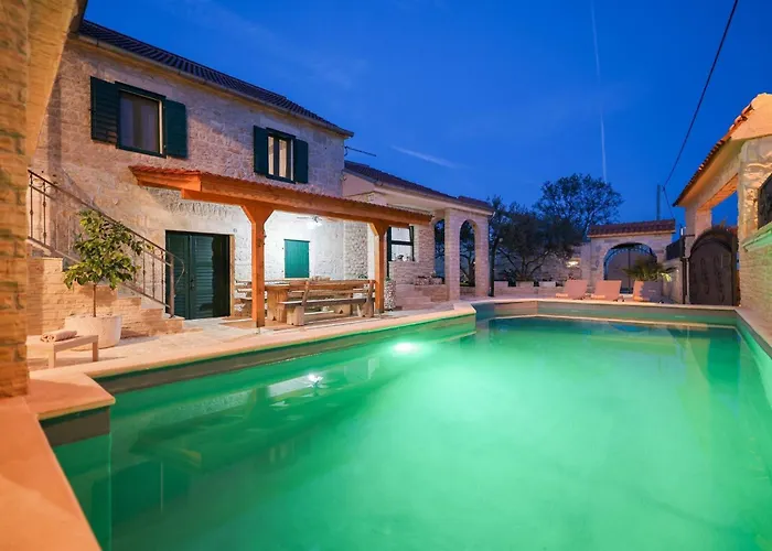 Дом отдыха My Dalmatia - Authentic With Private Swimming Pool *